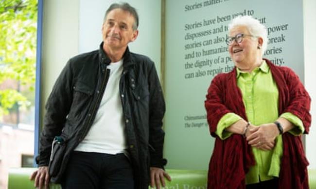 Pat Nevin at a 2021 book festival with the novelist Val McDermid.