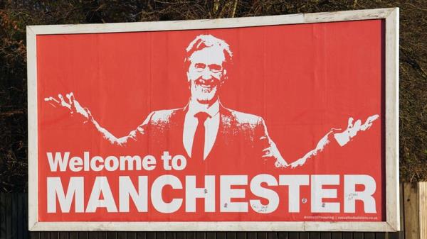 A billboard featuring Sir Jim Ratcliffe in Manchester earlier this month</p>

<p>　　Sir Jim Ratcliffe near Old Trafford, home of Manchester United. Picture date: