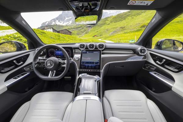020 2024 mercedes benz glc 300 coupe first test