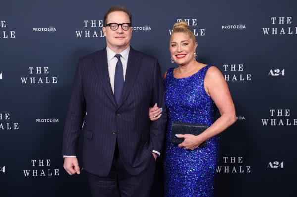 NEW YORK, NEW YORK - NOVEMBER 29: Brendan Fraser and Jeanne Moore attend a New York screening of