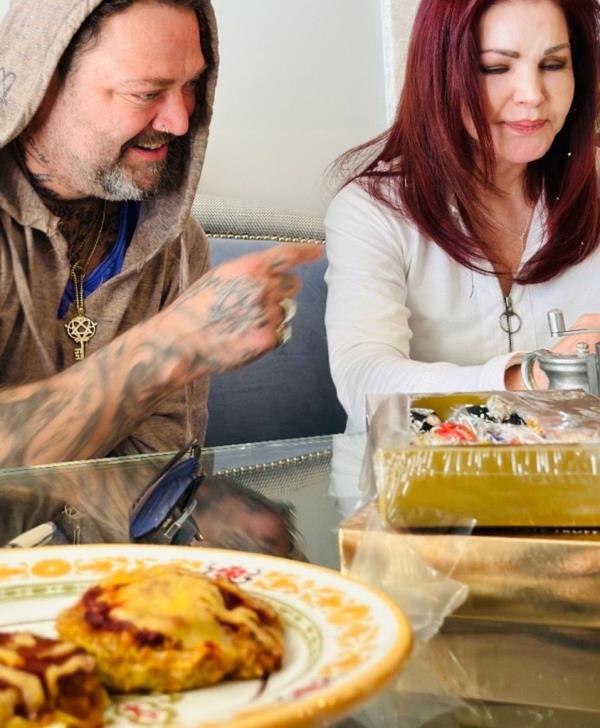 Margera captio<em></em>ned one of the pictures, 