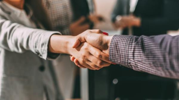 handshake introduction