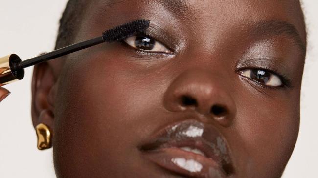 22-facts-a<em></em>bout-tubing-mascara