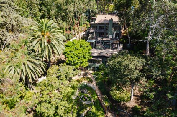 steven spielberg former home california