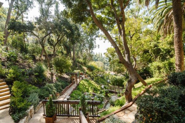 steven spielberg former home california