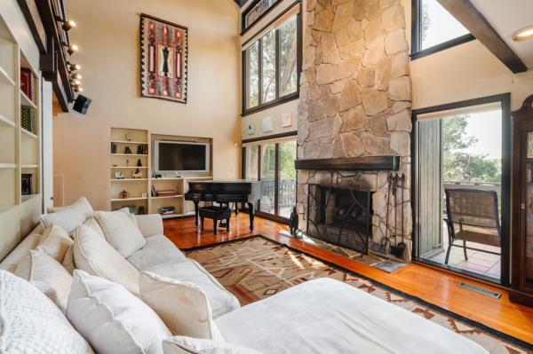 steven spielberg former home california
