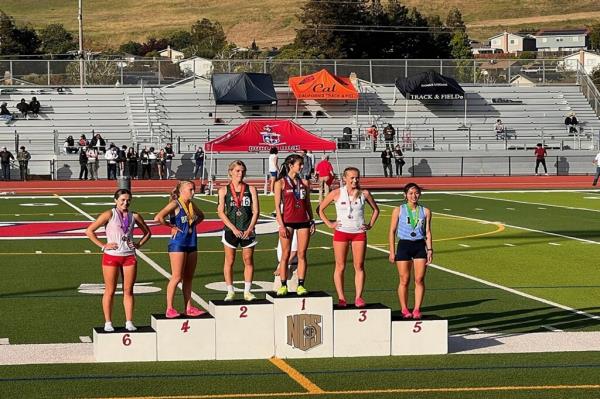 The governing California Interscholastic Federation said it was disappointed the trans students felt the need to back out after Barrett and Ryan didn’t show up to the state race.</p>

<p>　　
