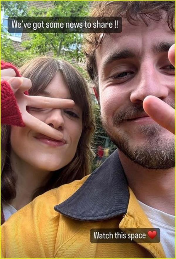 The pair appear in a selfie