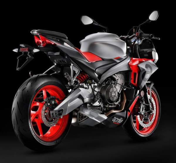 Crisp styling: The Aprilia Tuono 660