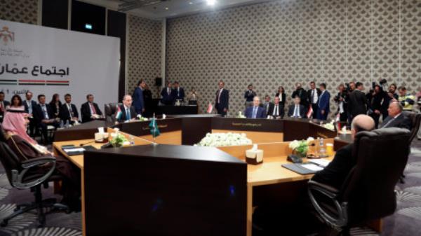 Jordan's Foreign Minister Ayman Safadi, Syria's Foreign Minister Faisal Mekdad, Egypt's Foreign Minister Sameh Shoukry, Iraqi's Foreign Minister Fuad Hussein and Saudi Foreign Minister Prince Faisal bin Farhan, attend a meeting in Amman, Jordan May 1, 2023. REUTERS/Alaa Al Sukhni</p>

<p>　　
