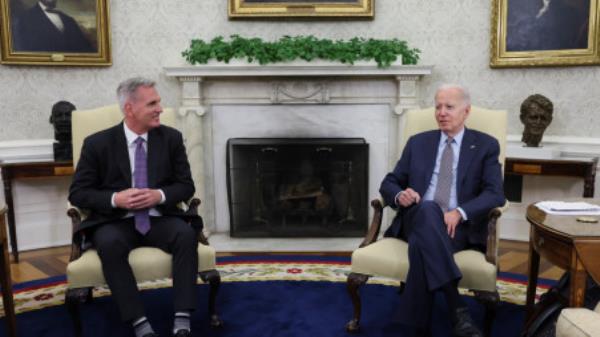 U.S. President Joe Biden hosts debt limit talks with House Speaker Kevin McCarthy (R-CA) in the Oval Office at the White House in Washington, U.S., May 22, 2023. REUTERS/Leah Millis