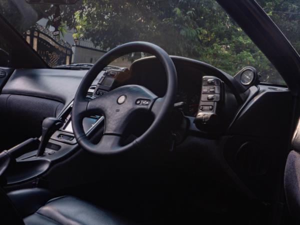 The interior cabin retains its upgraded leather-wrapped seats which makes it a 