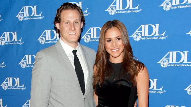 梅根·马克尔的妈妈多利亚·拉格兰与克里斯·詹纳和金·卡戴珊合作_梅根·马克尔的妈妈多利亚·拉格兰与克里斯·詹纳和金·卡戴珊合作_梅根·马克尔的妈妈多利亚·拉格兰与克里斯·詹纳和金·卡戴珊合作