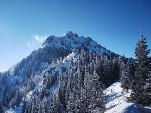 Ve?ky Rozsutec in its full glory.