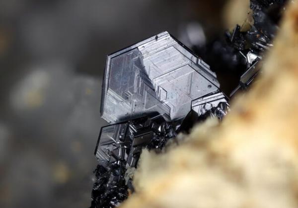A new mineral called argentopolybasite was found in Slovakia.