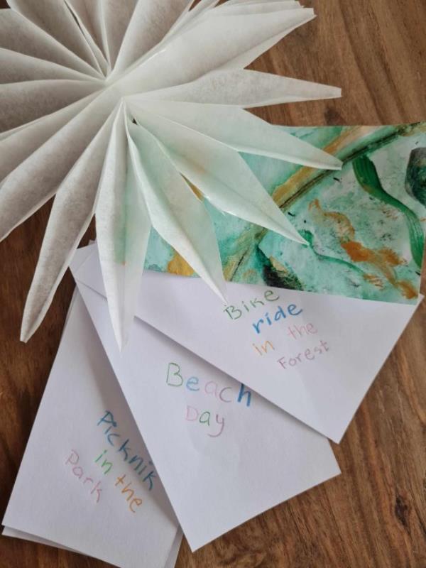 Dagbj?rt's coupons for her children for Christmas