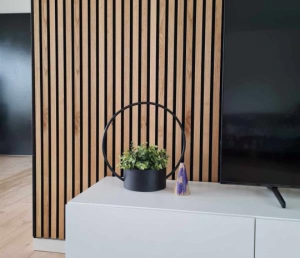 Dagbj?rt's minimalist Christmas decorations