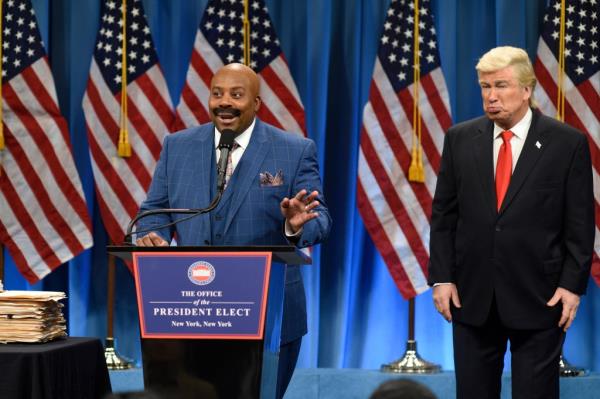 Kenan Thompson as Steve Harvey and Alec Baldwin as Do<em></em>nald Trump. 