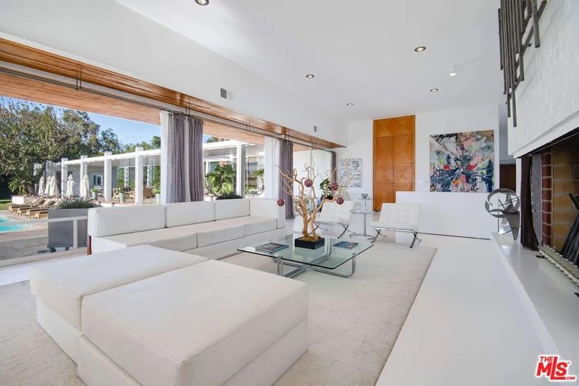 Realtor.com - Frank Sinatra 3