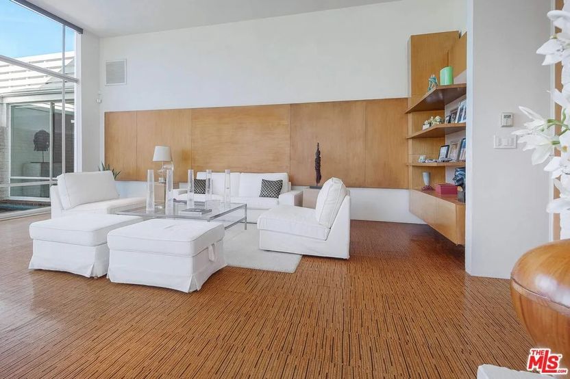 Realtor.com - Frank Sinatra 7