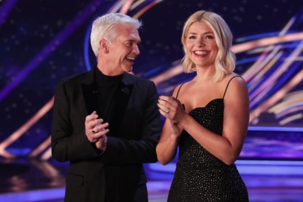 Phillip Schofield and Holly Willoughby on Dancing On Ice