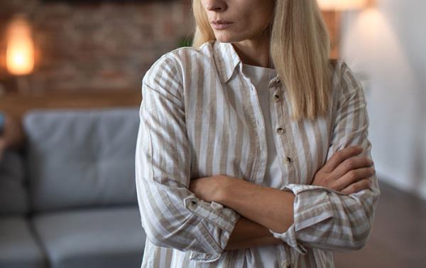 Man Plans To Expose Cheating BF On Christmas While His Whole Family Is Opening Presents