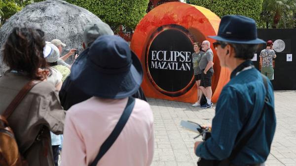Tourism and Eco<em></em>nomic Impact: Total solar eclipses often attract tourists to specific locations along the eclipse path, boosting local eco<em></em>nomies and promoting scientific tourism.