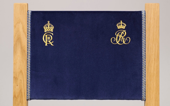 Coro<em></em>nation chair