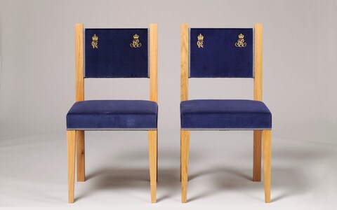 Coro<em></em>nation chairs