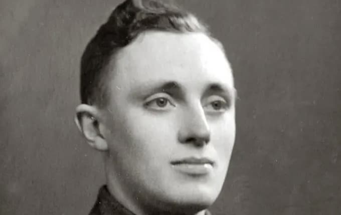 Jack Jennings signed up as a private in the 1st Battalion of the Cambridgeshire Regiment to fight in the Second World War