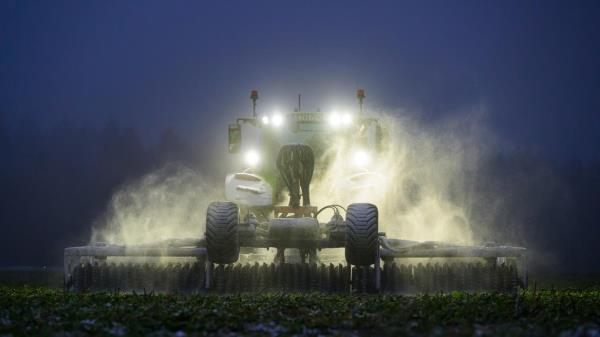 Farmers: Study sees drastic decline in number of farms by 2040