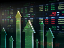 Technical Stock Pick: Multibagger! Tata Motors almost doubles in 1 year; should you buy, sell or hold?