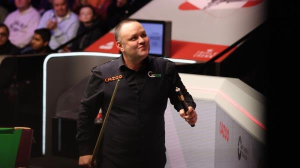 Stephen Maguire of Scotland celebrates victory against Shaun Murphy