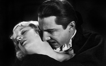Bela Lugosi and Frances Dade in the movie Dracula, 1931