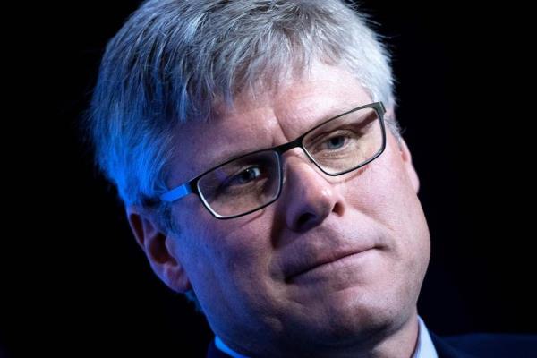 Steve Mollenkopf, CEO of Qualcomm, attentively listening at a meeting of the Eco<em></em>nomic Club of Washington, December 7, 2017