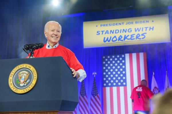 President Biden speaking to UAW members in Illinois on Nov. 9.