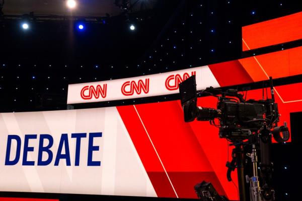 Picture of CNN debate stage.