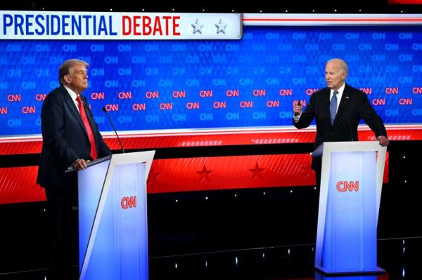 Joe Biden and Do<em></em>nald Trump at debate