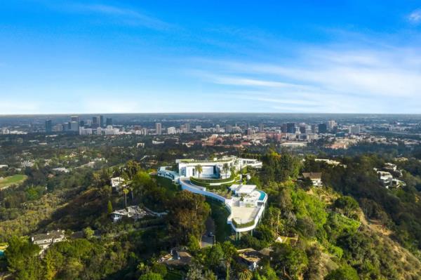 fashion nova ceo beverly hills headquarters purchase