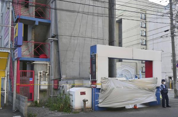 The exterior of the love hotel.