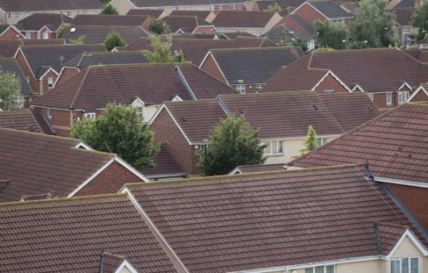 EMBARGOED TO 0001 TUESDAY AUGUST 22 File photo dated 19/08/14 of a view of houses in Thamesmead, south east London. Half of working private renters are o<em></em>nly one paycheque away from potentially losing their home, according to new research. Some 51% of private renters surveyed by housing charity Shelter said they would not be able to keep paying their rent for a full mo<em></em>nth from their savings if they lost their job. More than a third (34%) said they would be unable to pay any rent at all from savings if they became unemployed. Issue date: Tuesday August 22, 2023. PA Photo. See PA story POLITICS Housing. Photo credit should read: Yui Mok/PA Wire