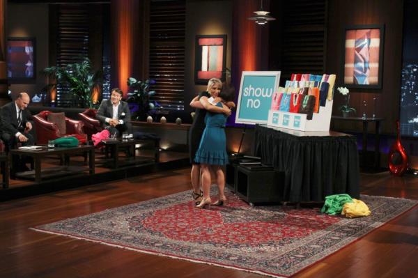 Shelly Ehler and her children on the set of 