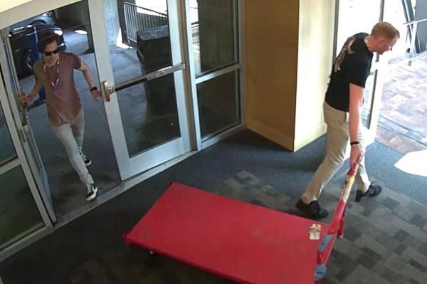 visitor in North Carolina spotted a crack in the support pillar of a roller coaster while people were on the ride.