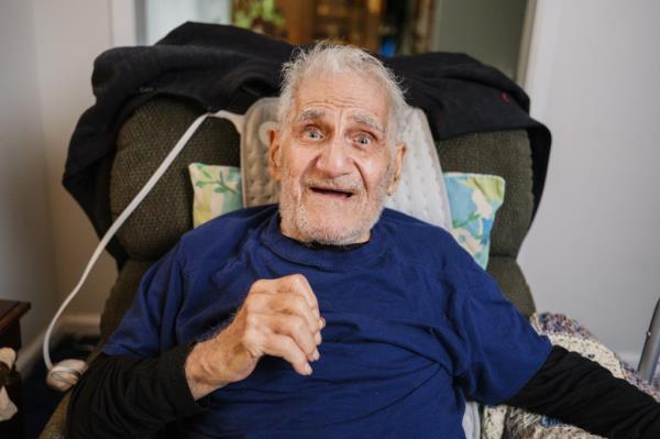 Michael Parisi, 101, Hunterdon County's oldest residents.</p>

<p>　　
