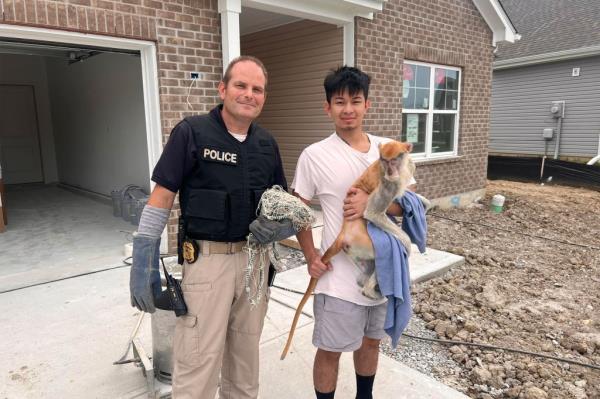 Momo and his captors.