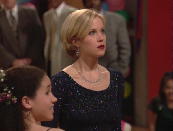 A young Christina Applegate as Kelly Bundy on 