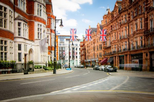 us expats buying lo<em></em>ndon luxury real estate