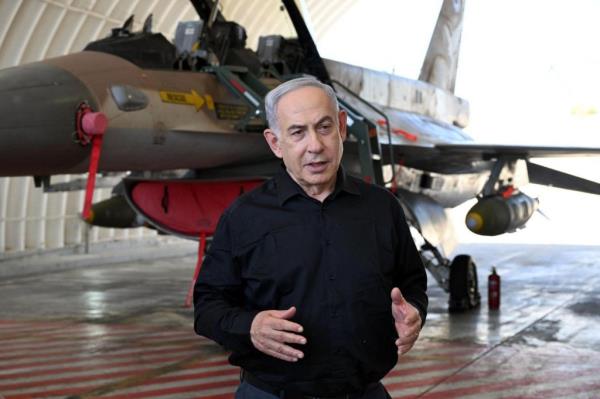 Israeli Prime Minister BENJAMIN NETANYAHU visits the Ramat David Air Force ba<em></em>se in the north of the country, holds discussions  with senior Air Force officers and receives a comprehensive briefing on the readiness of the Air Force in all sectors, especially the north. (Credit Image: ? Haim Zach/Israel Gpo via ZUMA Press Wire)