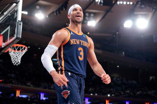 Josh Hart, who has been key in helping the banged-up Knicks stay afloat, will see his minutes decrease when OG Anunoby returns to the lineup.