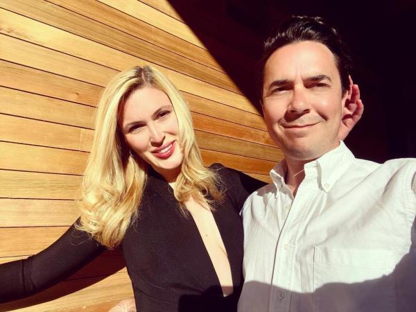 Olivia Nuzzi with her former fiance Ryan Lizza Star